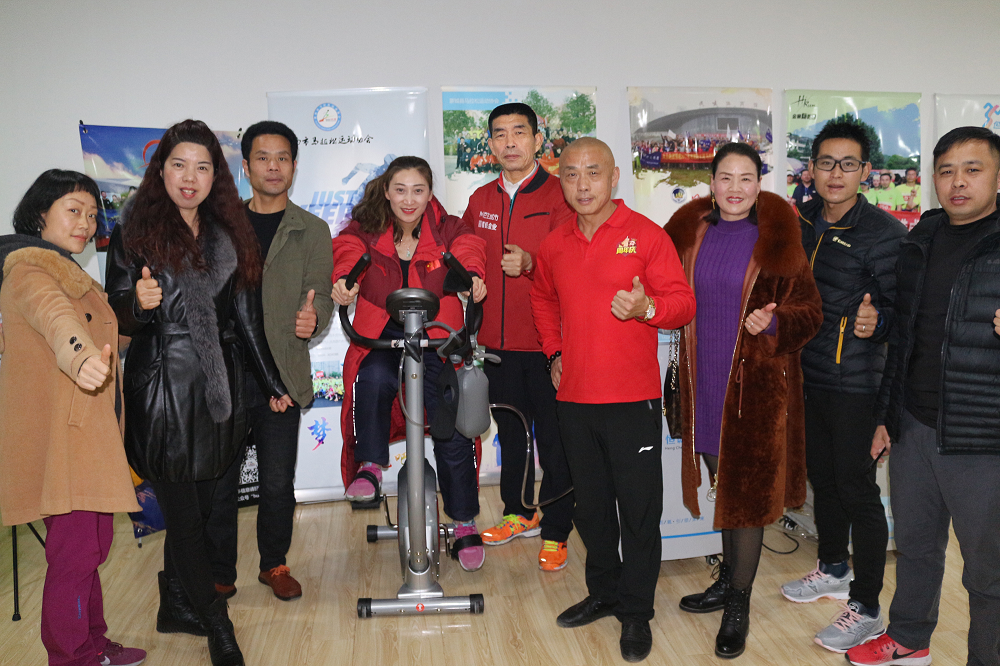 圖四：合肥馬協(xié)為智能化低氧呼吸訓(xùn)練系統(tǒng)點(diǎn)贊